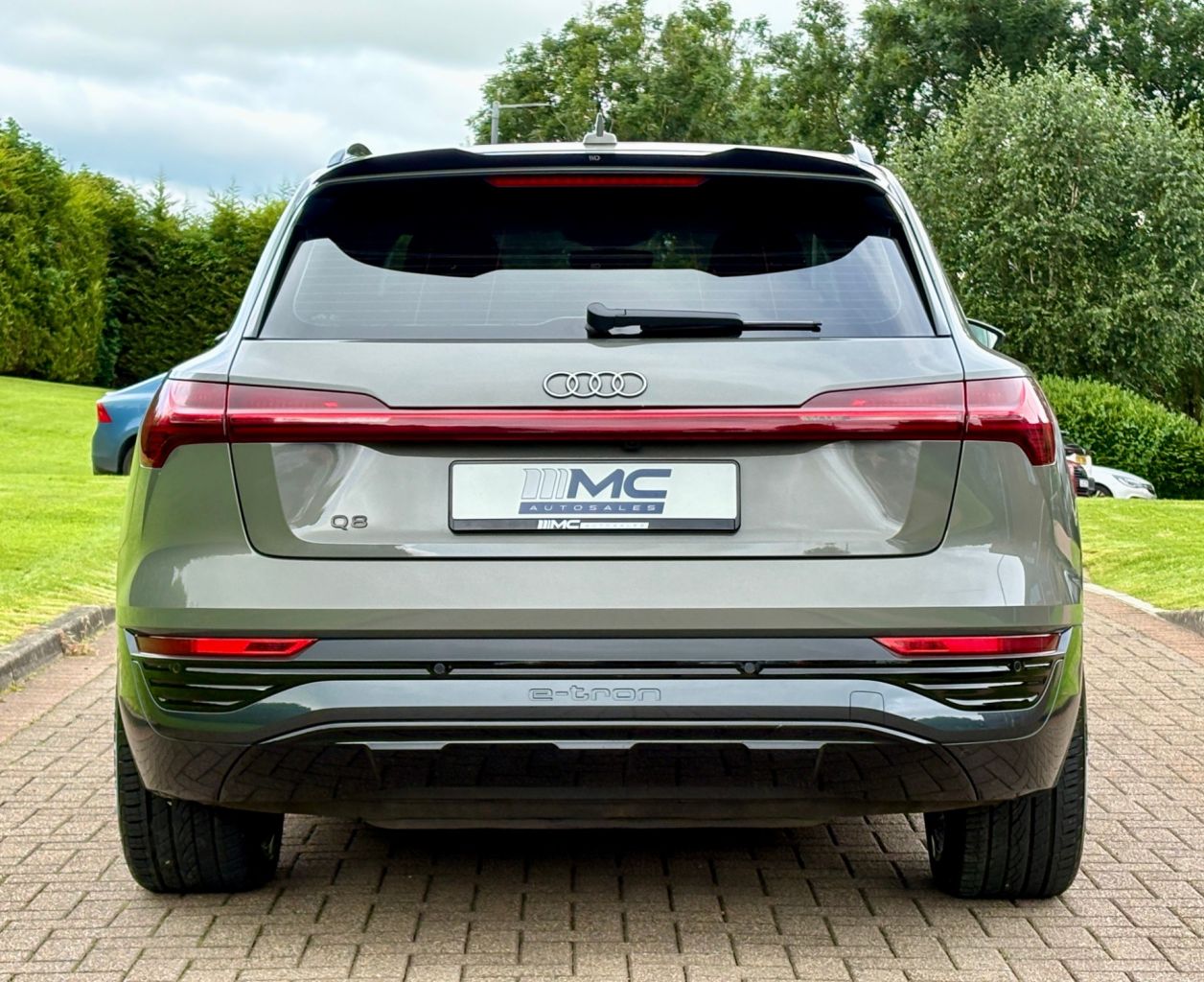 2023 AUDI Q8 E-TRON 50 Sport SUV 5dr Electric Auto quattro 95kWh (11kW Charger) (340 ps) - vehicle photo 9 for sale on PureCar