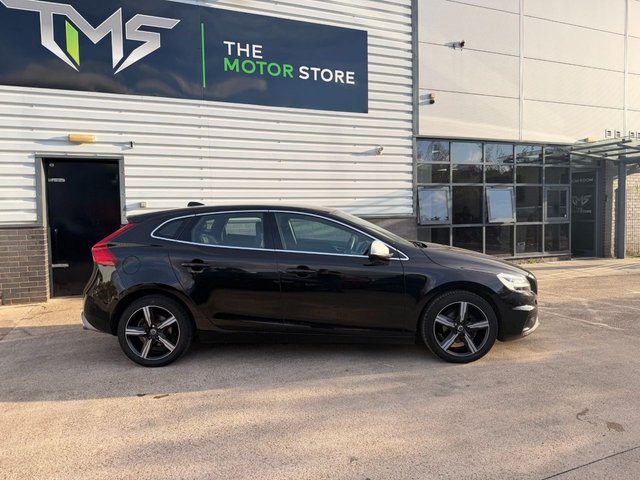 2017 Volvo V40