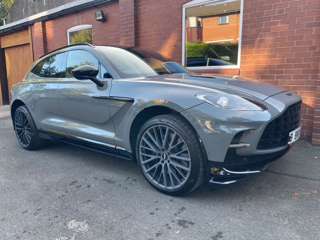 Aston Martin Dbx