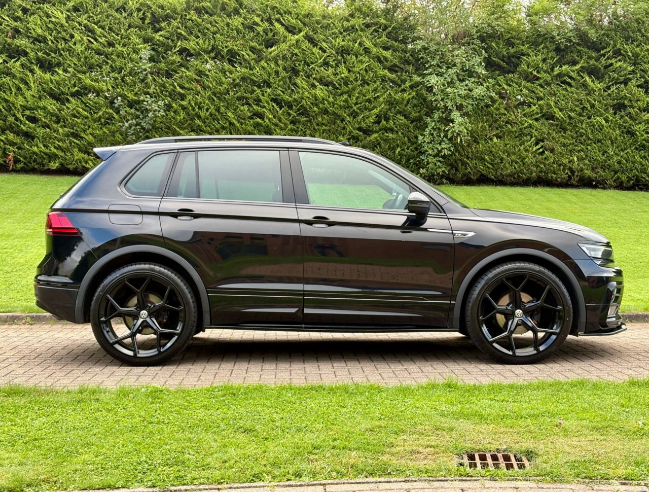 2018 VOLKSWAGEN TIGUAN 2.0 TDI R-Line SUV 5dr Diesel Manual Euro 6 (s/s) (150 ps) - vehicle photo 7 for sale on PureCar