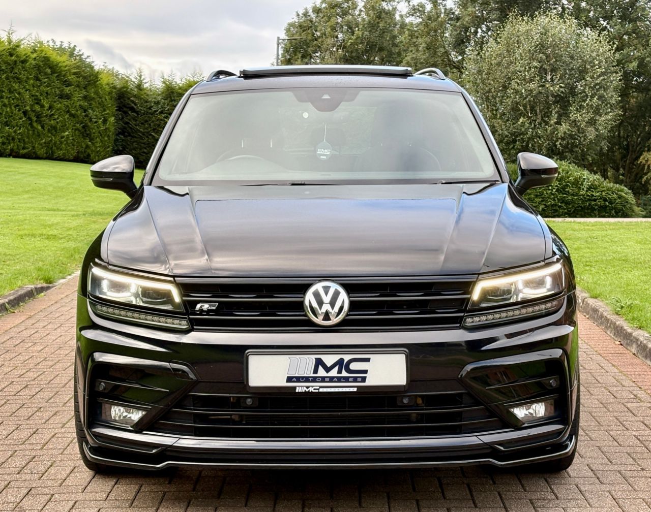 2018 VOLKSWAGEN TIGUAN 2.0 TDI R-Line SUV 5dr Diesel Manual Euro 6 (s/s) (150 ps) - vehicle photo 10 for sale on PureCar