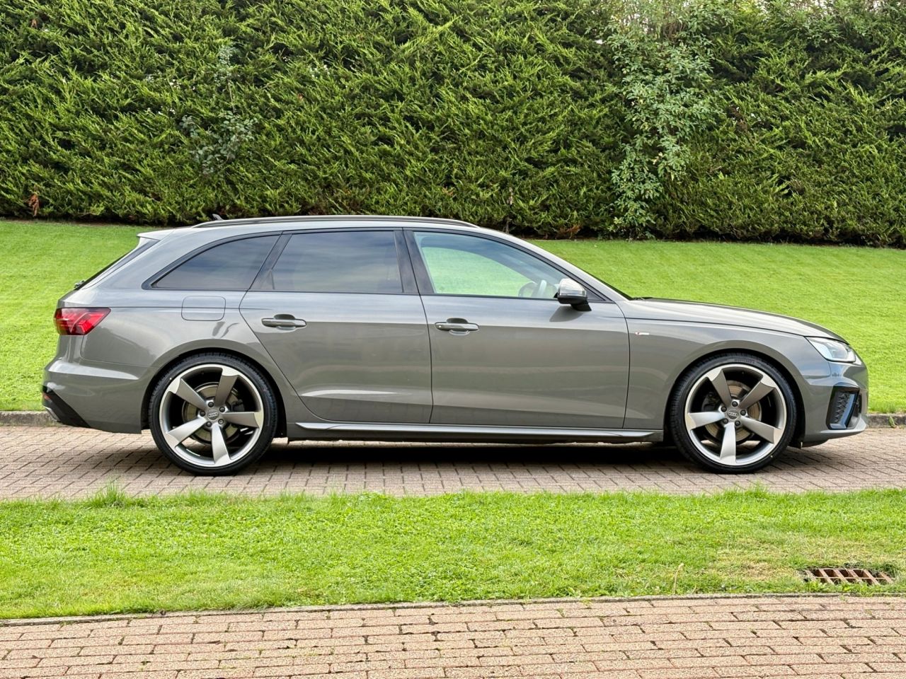 2023 AUDI A4 AVANT S Line - vehicle photo 7 for sale on PureCar
