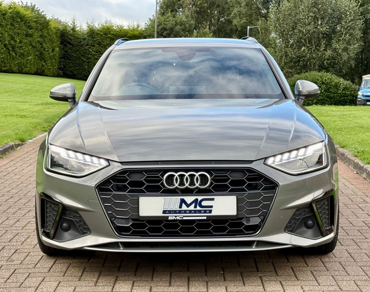 2023 AUDI A4 AVANT S Line - vehicle photo 10 for sale on PureCar