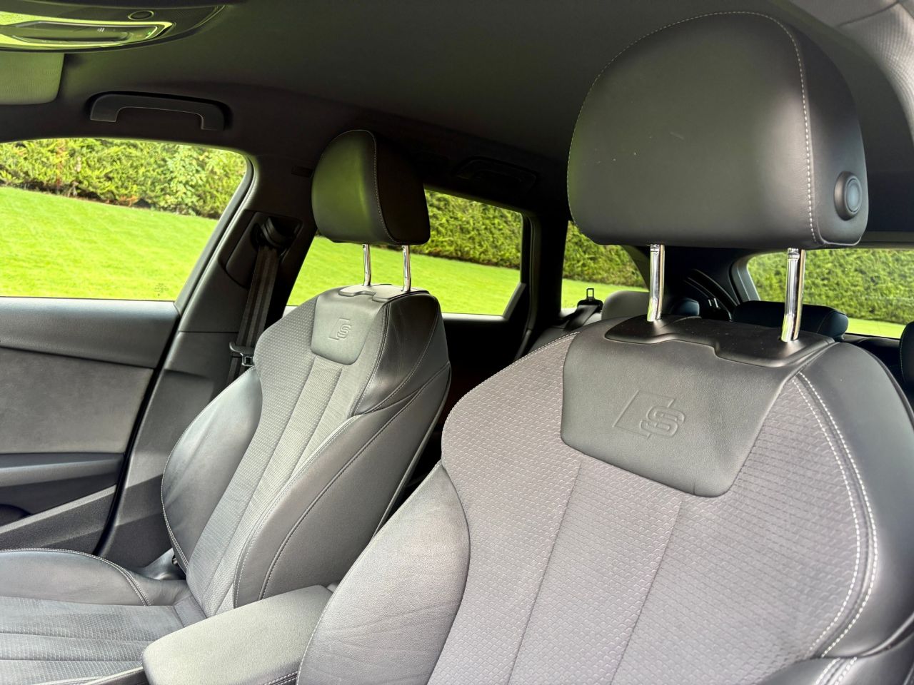 2023 AUDI A4 AVANT S Line - vehicle photo 12 for sale on PureCar