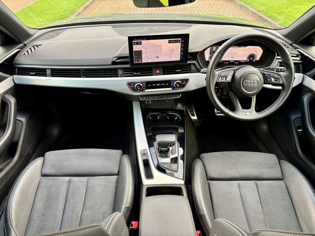 2023 AUDI A4 AVANT S Line - vehicle photo 13 for sale on PureCar