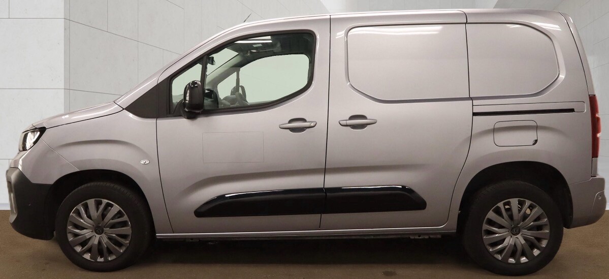 2024 PEUGEOT PARTNER 1.5 BlueHDi 1000 Asphalt Standard Panel Van 5dr Diesel EAT8 SWB Euro 6 (s/s - vehicle photo 4 for sale on PureCar