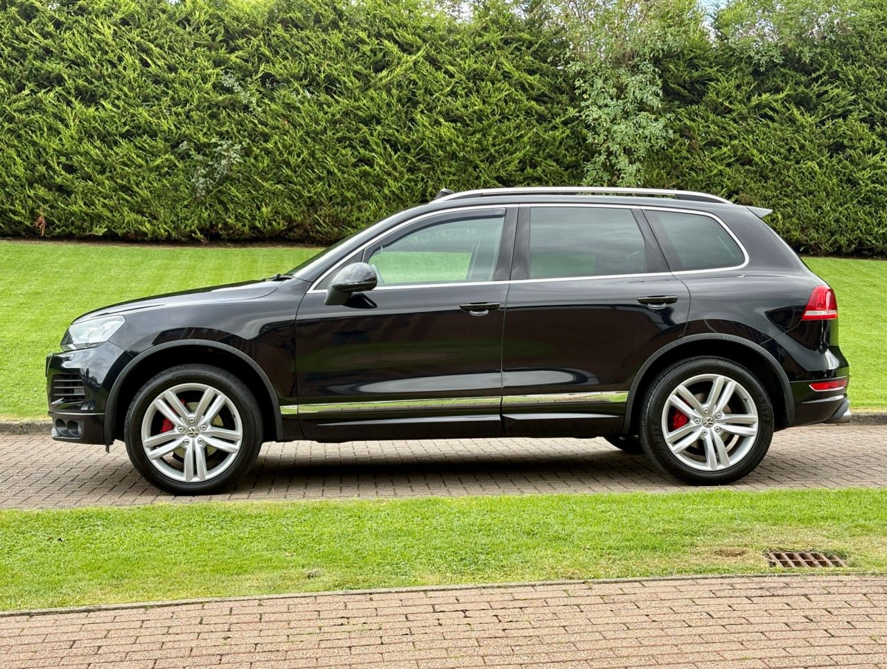 2012 VOLKSWAGEN TOUAREG 3.0 TDI V6 BlueMotion Tech Altitude SUV 5dr Diesel Tiptronic 4WD Euro 5 (s/ - vehicle photo 8 for sale on PureCar