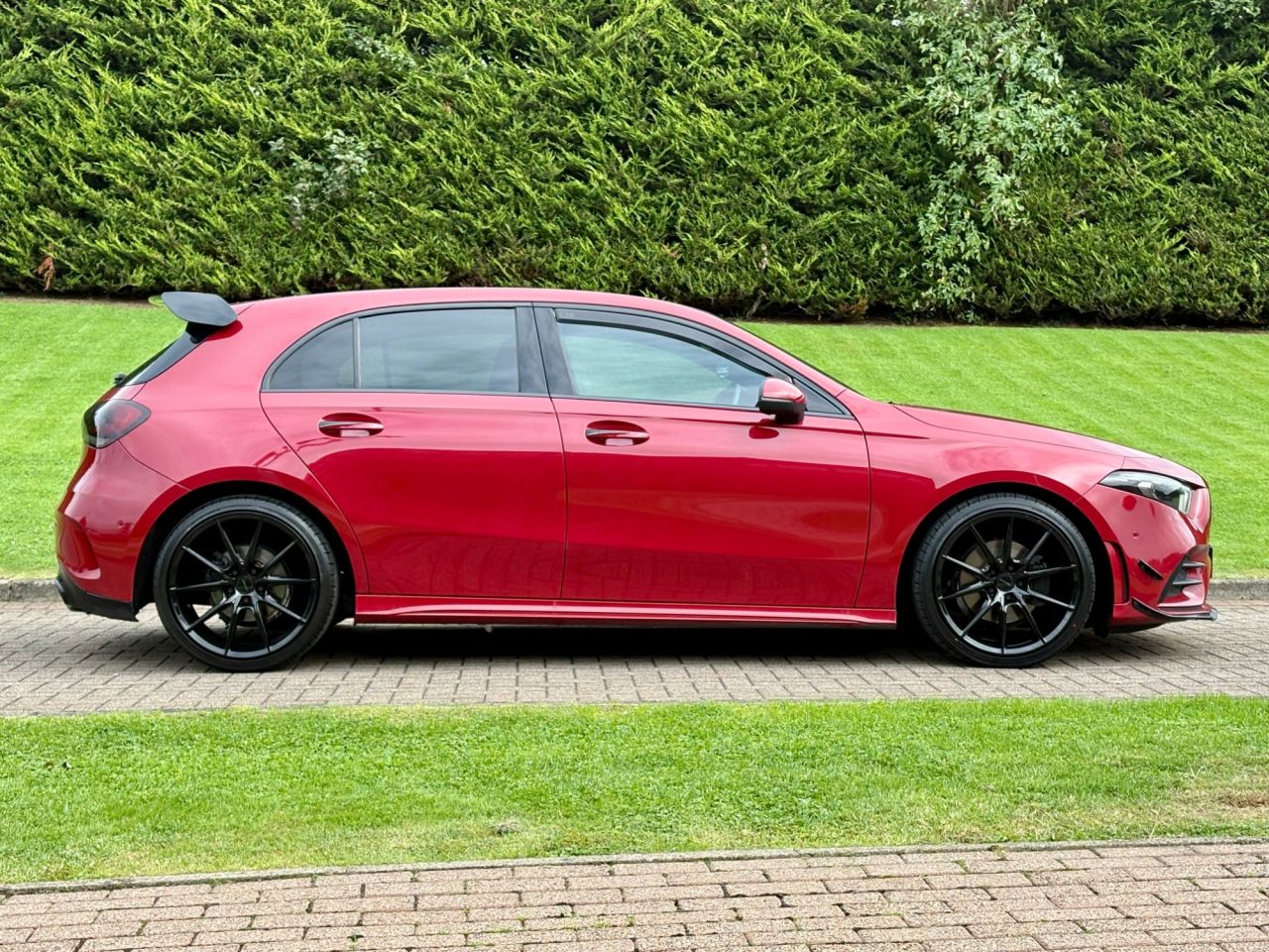 2020 MERCEDES A CLASS 1.5 A180d AMG Line (Premium 2) Hatchback 5dr Diesel 7G-DCT Euro 6 (s/s) (11 - vehicle photo 7 for sale on PureCar