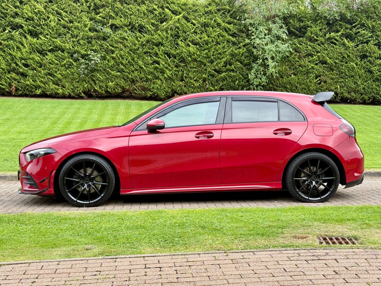 2020 MERCEDES A CLASS 1.5 A180d AMG Line (Premium 2) Hatchback 5dr Diesel 7G-DCT Euro 6 (s/s) (11 - vehicle photo 8 for sale on PureCar