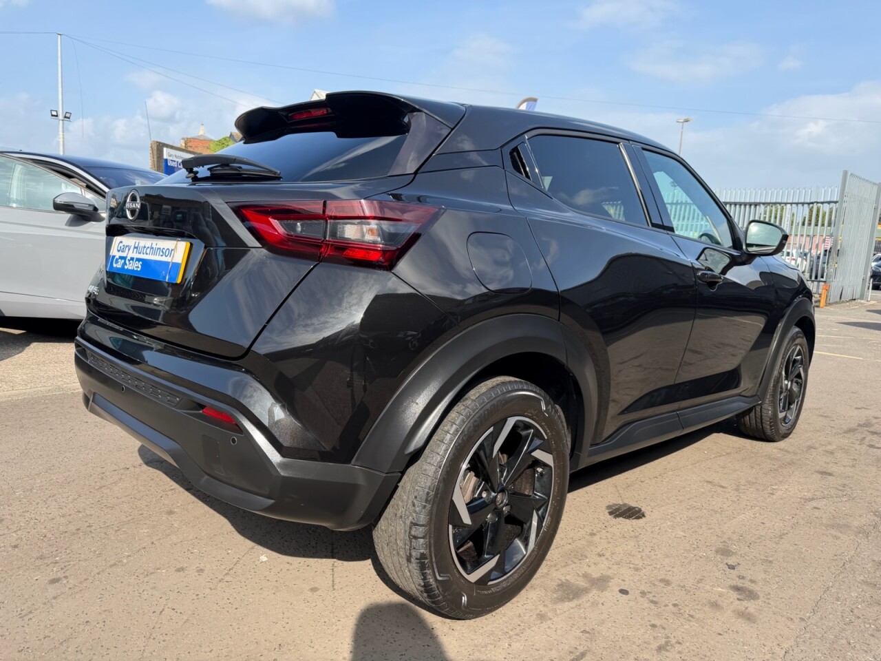 2023 NISSAN JUKE 1.0 DIG-T N-Connecta SUV 5dr Petrol Manual Euro 6 (s/s) (114 ps) ONLY 40123 - vehicle photo 31 for sale on PureCar