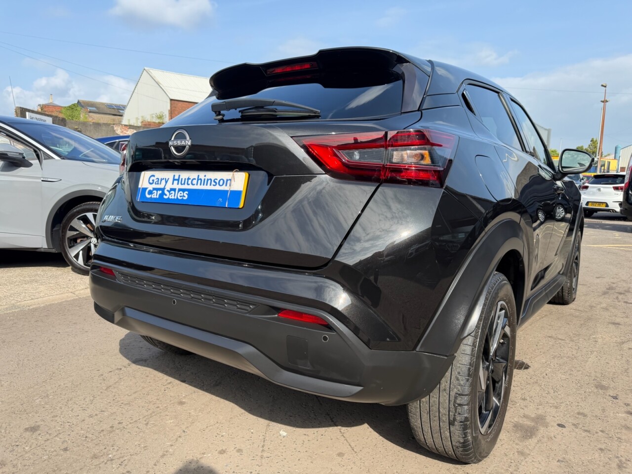 2023 NISSAN JUKE 1.0 DIG-T N-Connecta SUV 5dr Petrol Manual Euro 6 (s/s) (114 ps) ONLY 40123 - vehicle photo 35 for sale on PureCar