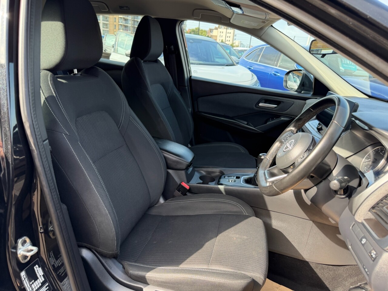 2025 NISSAN QASHQAI 1.3 DIG-T MHEV Acenta Premium SUV 5dr Petrol Hybrid Manual Euro 6 (s/s) (14 - vehicle photo 17 for sale on PureCar