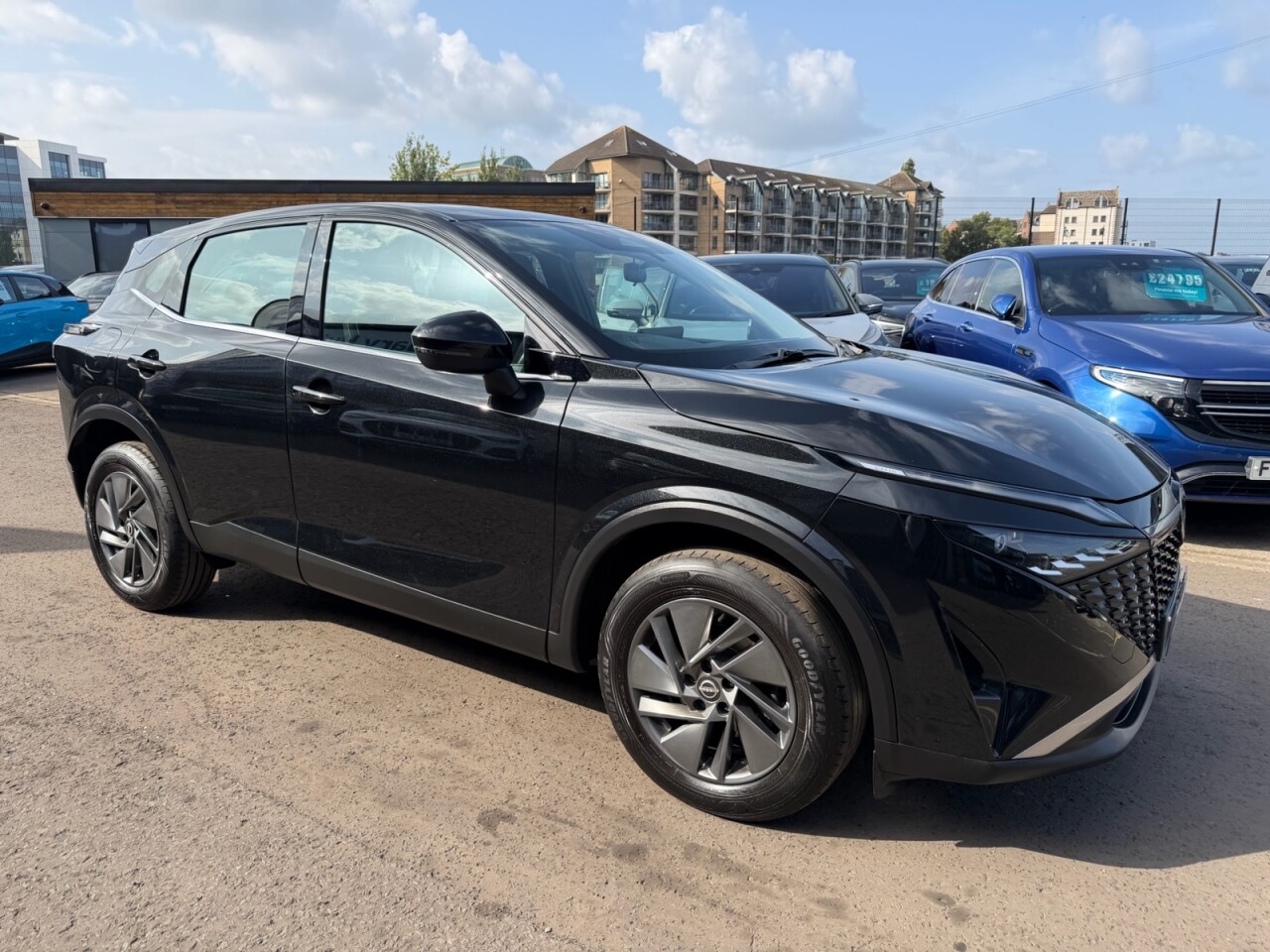 2025 NISSAN QASHQAI 1.3 DIG-T MHEV Acenta Premium SUV 5dr Petrol Hybrid Manual Euro 6 (s/s) (14 - vehicle photo 2 for sale on PureCar