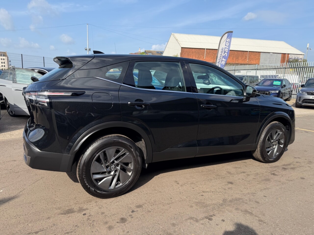 2025 NISSAN QASHQAI 1.3 DIG-T MHEV Acenta Premium SUV 5dr Petrol Hybrid Manual Euro 6 (s/s) (14 - vehicle photo 4 for sale on PureCar