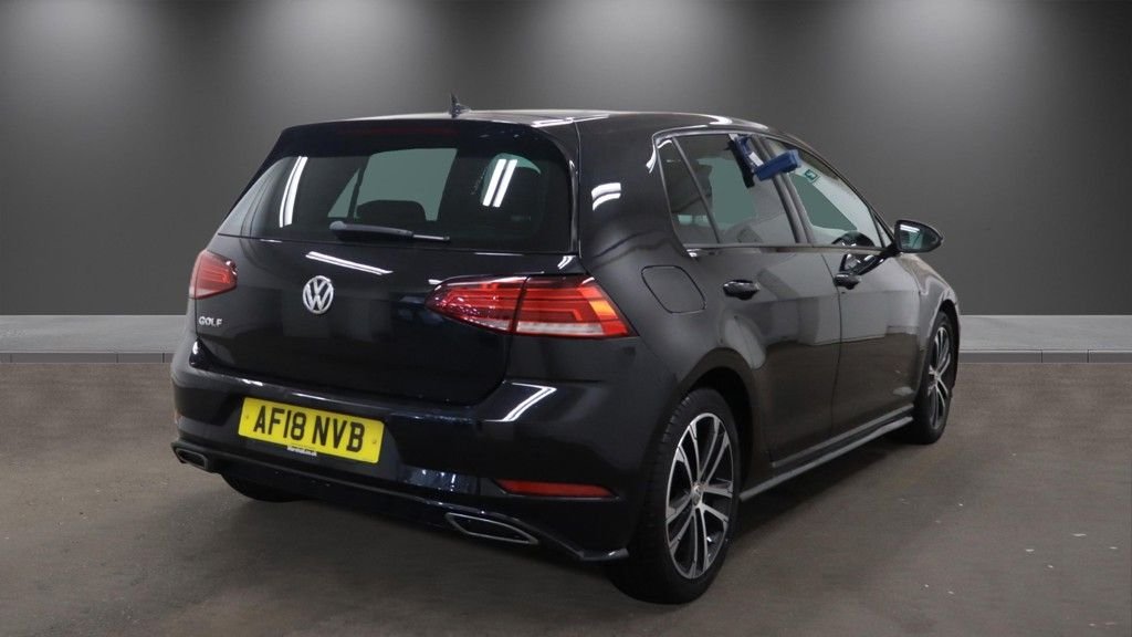 2018 Volkswagen Golf — image 4