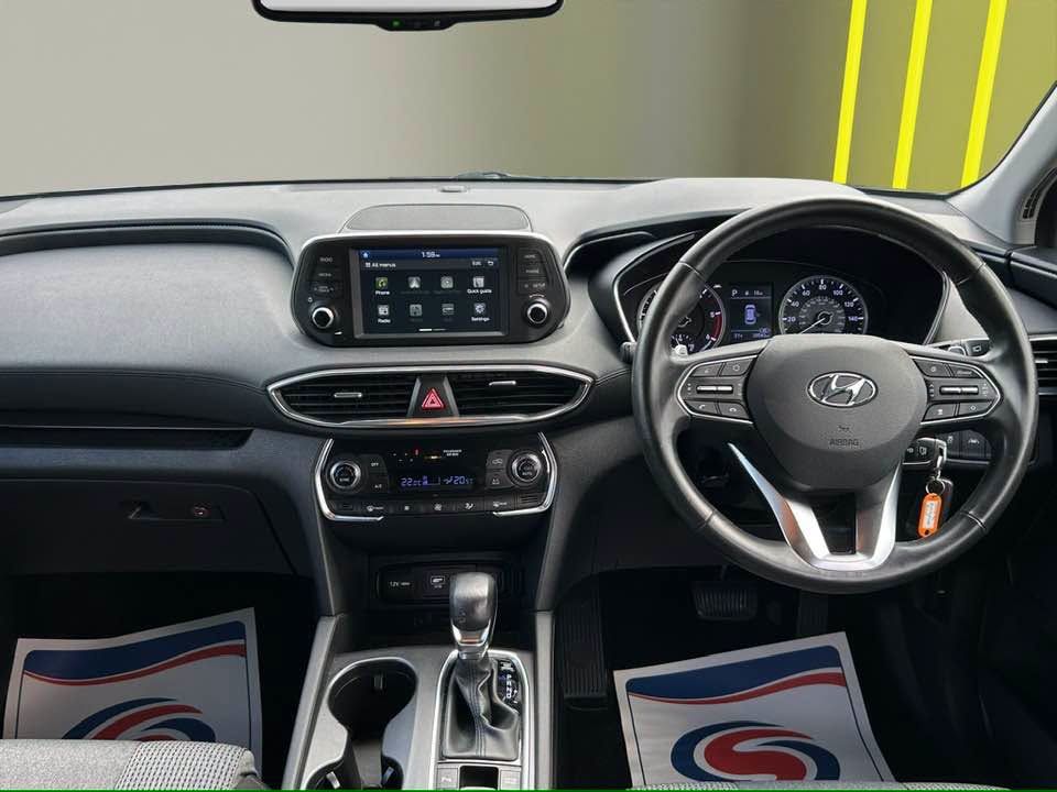 2019 HYUNDAI SANTA FE 2.2 CRDi SE SUV 5dr Diesel Auto Euro 6 (s/s) 7 Seat (200 ps) - vehicle photo 10 for sale on PureCar
