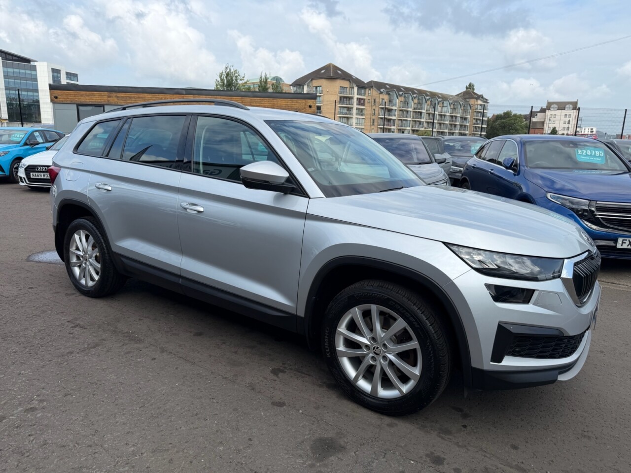 2023 SKODA KODIAQ 2.0 TDI SE Drive SUV 5dr Diesel DSG 4WD Euro 6 (s/s) (7 Seat) (150 ps) NI V - vehicle photo 2 for sale on PureCar