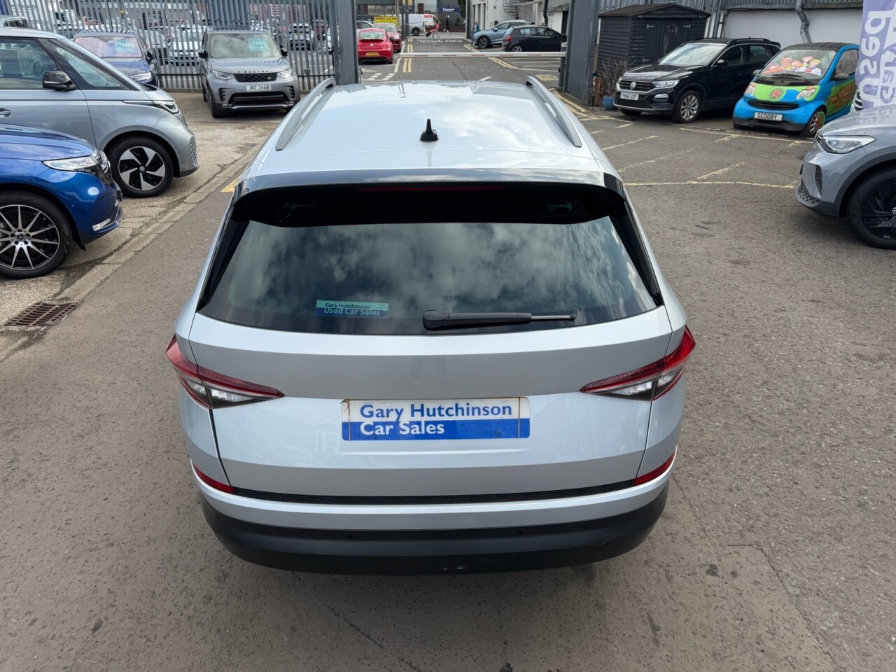 2023 SKODA KODIAQ 2.0 TDI SE Drive SUV 5dr Diesel DSG 4WD Euro 6 (s/s) (7 Seat) (150 ps) NI V - vehicle photo 33 for sale on PureCar
