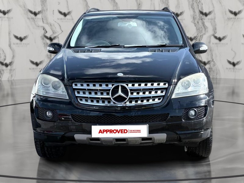 2006 Mercedes-Benz M Class in black — photo 3 of 21
