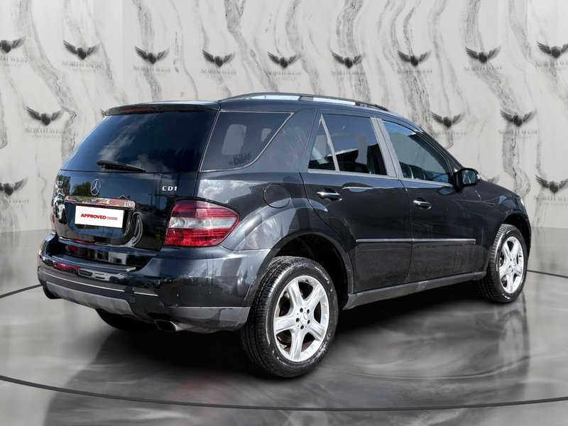 2006 Mercedes-Benz M Class in black — photo 9 of 21