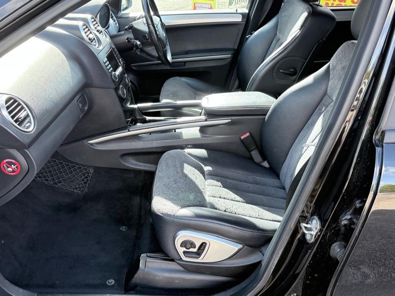 2006 Mercedes-Benz M Class in black — photo 20 of 21