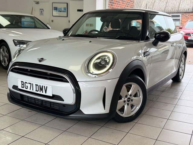 2021 MINI Hatch