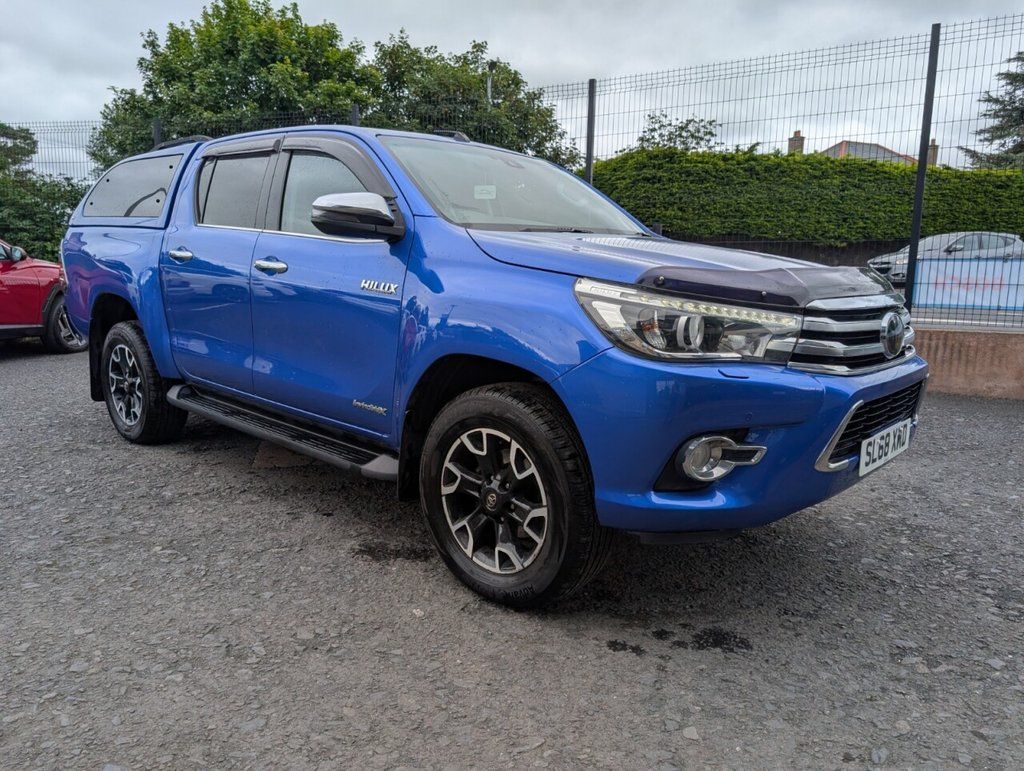 2018 TOYOTA HILUX 2.4 D-4D Invincible X Pickup Double Cab 4dr Diesel Manual 4WD Euro 6 (s/s) - vehicle photo 2 for sale on PureCar