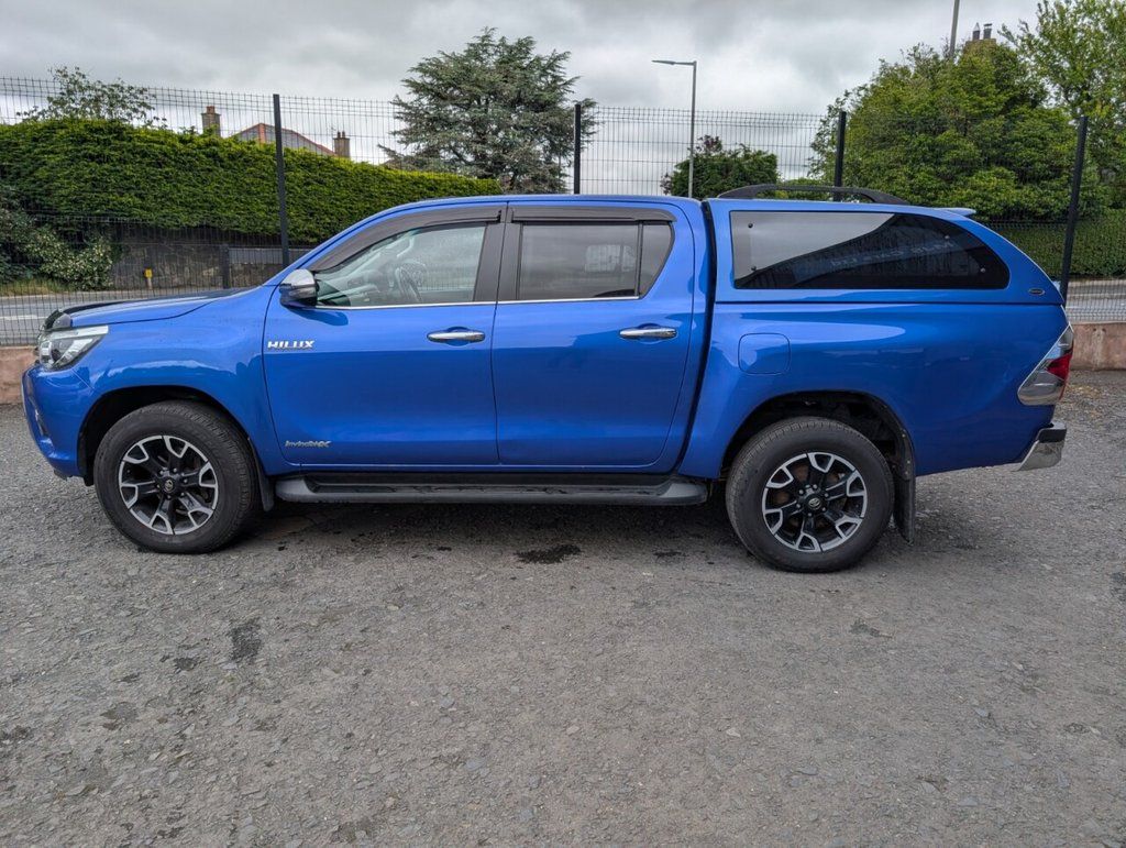 2018 TOYOTA HILUX 2.4 D-4D Invincible X Pickup Double Cab 4dr Diesel Manual 4WD Euro 6 (s/s) - vehicle photo 5 for sale on PureCar
