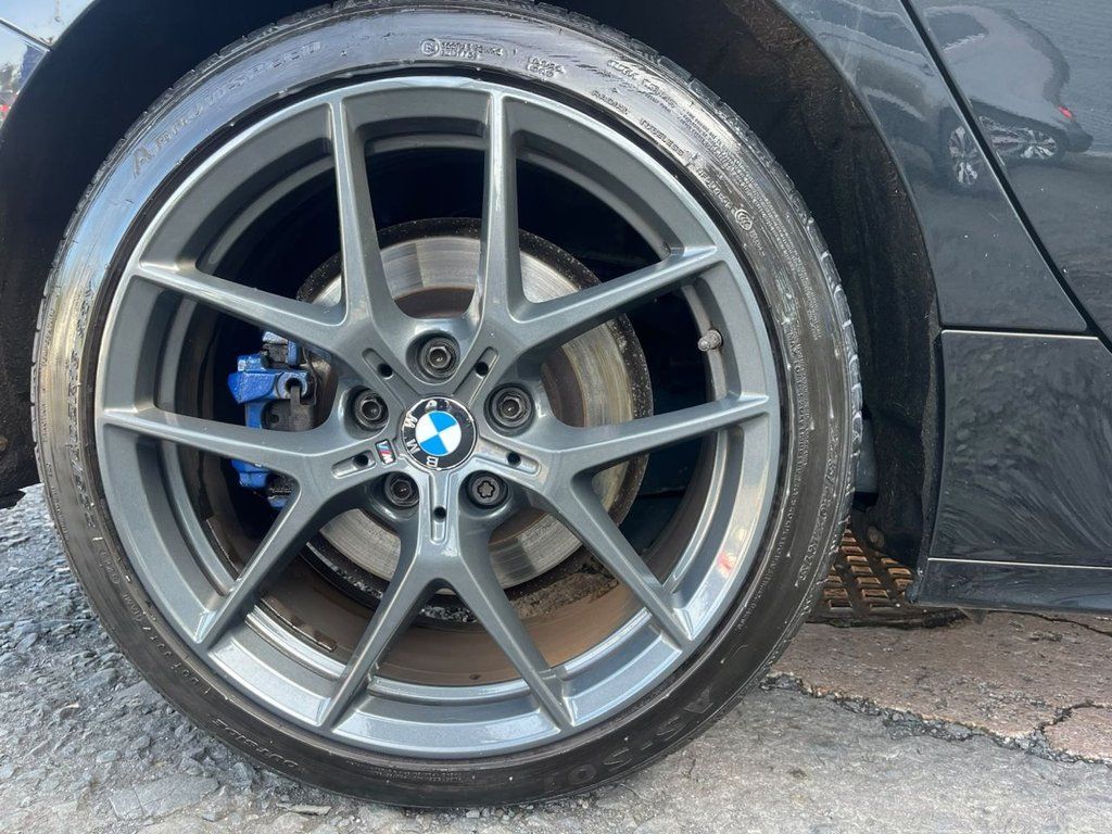 2020 BMW 1 SERIES 2.0 120d M Sport Hatchback 5dr Diesel Auto xDrive Euro 6 (s/s) (190 ps) - vehicle photo 8 for sale on PureCar