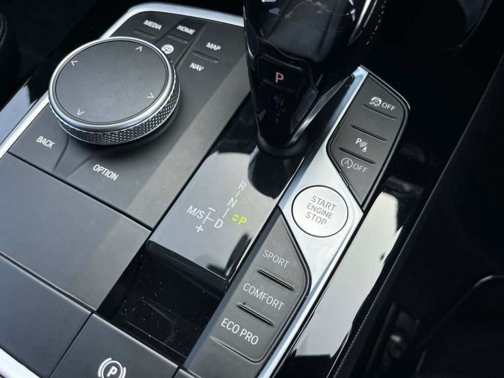 2020 BMW 1 SERIES 2.0 120d M Sport Hatchback 5dr Diesel Auto xDrive Euro 6 (s/s) (190 ps) - vehicle photo 25 for sale on PureCar