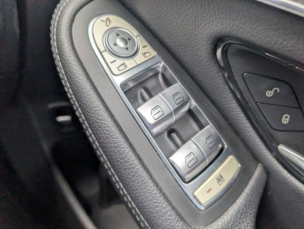 2018 MERCEDES GLC 2.1 GLC220d AMG Line SUV 5dr Diesel G-Tronic+ 4MATIC Euro 6 (s/s) (170 ps) - vehicle photo 20 for sale on PureCar