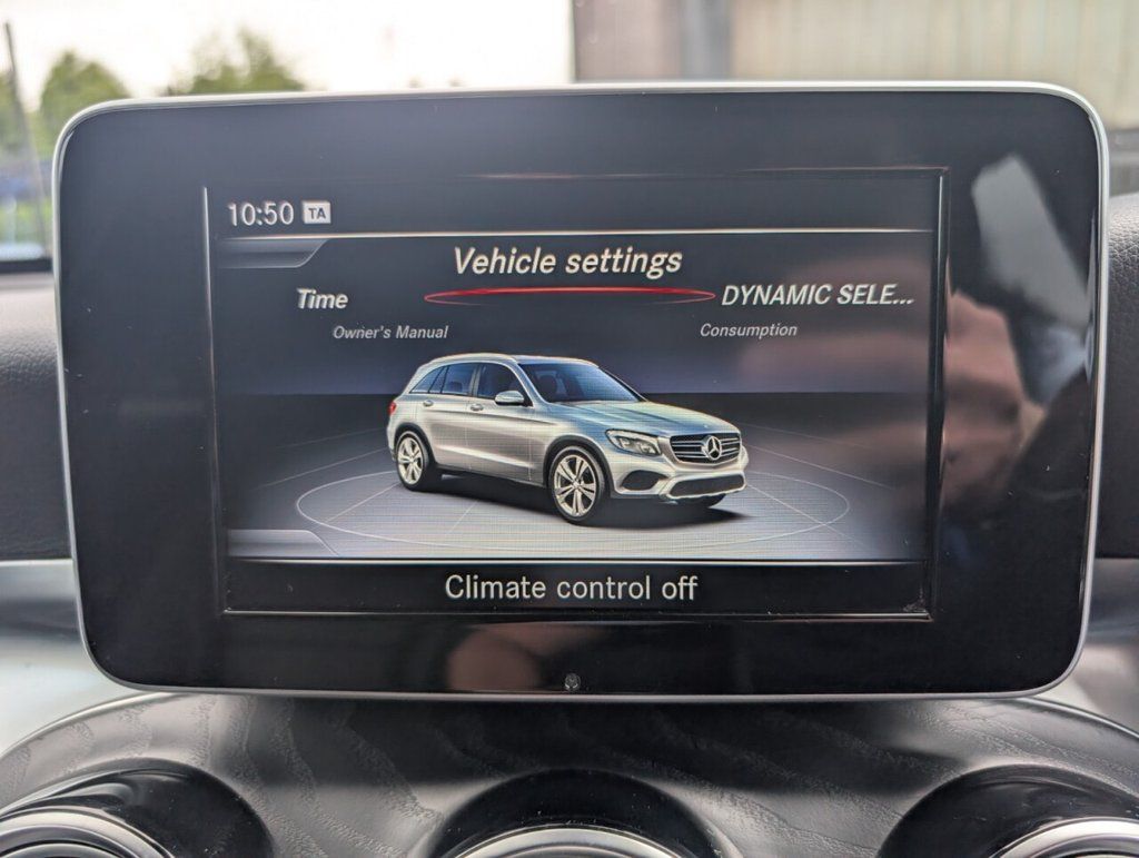2018 MERCEDES GLC 2.1 GLC220d AMG Line SUV 5dr Diesel G-Tronic+ 4MATIC Euro 6 (s/s) (170 ps) - vehicle photo 28 for sale on PureCar
