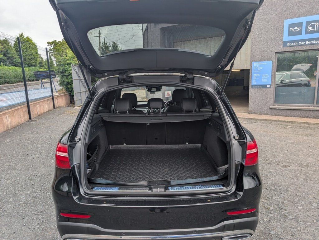 2018 MERCEDES GLC 2.1 GLC220d AMG Line SUV 5dr Diesel G-Tronic+ 4MATIC Euro 6 (s/s) (170 ps) - vehicle photo 37 for sale on PureCar