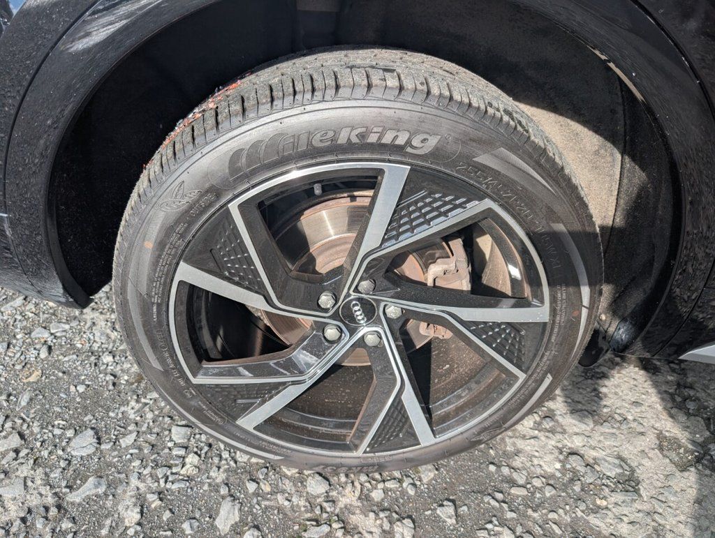 2018 AUDI Q5 Sport - vehicle photo 13 for sale on PureCar