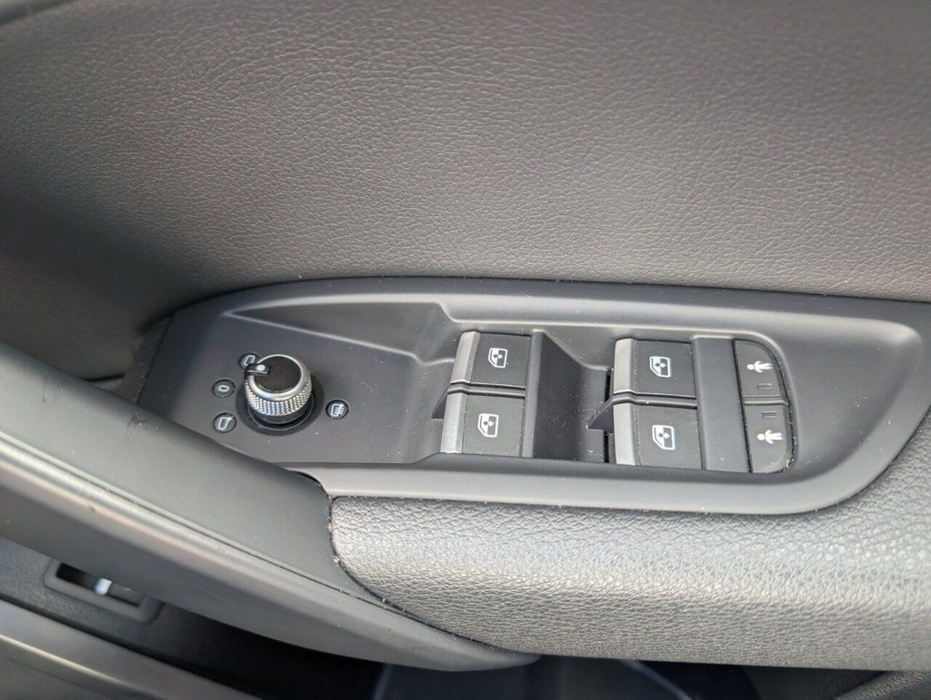 2018 AUDI Q5 Sport - vehicle photo 21 for sale on PureCar