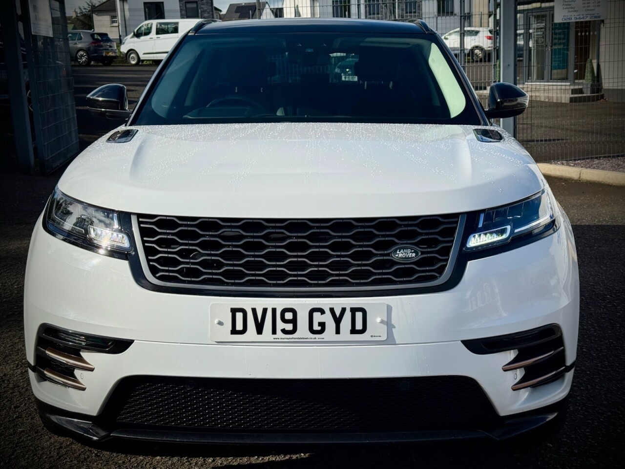 2019 LAND ROVER RANGE ROVER VELAR 2.0 D180 R-Dynamic SUV 5dr Diesel Auto 4WD Euro 6 (s/s) (180 ps) - vehicle photo 5 for sale on PureCar