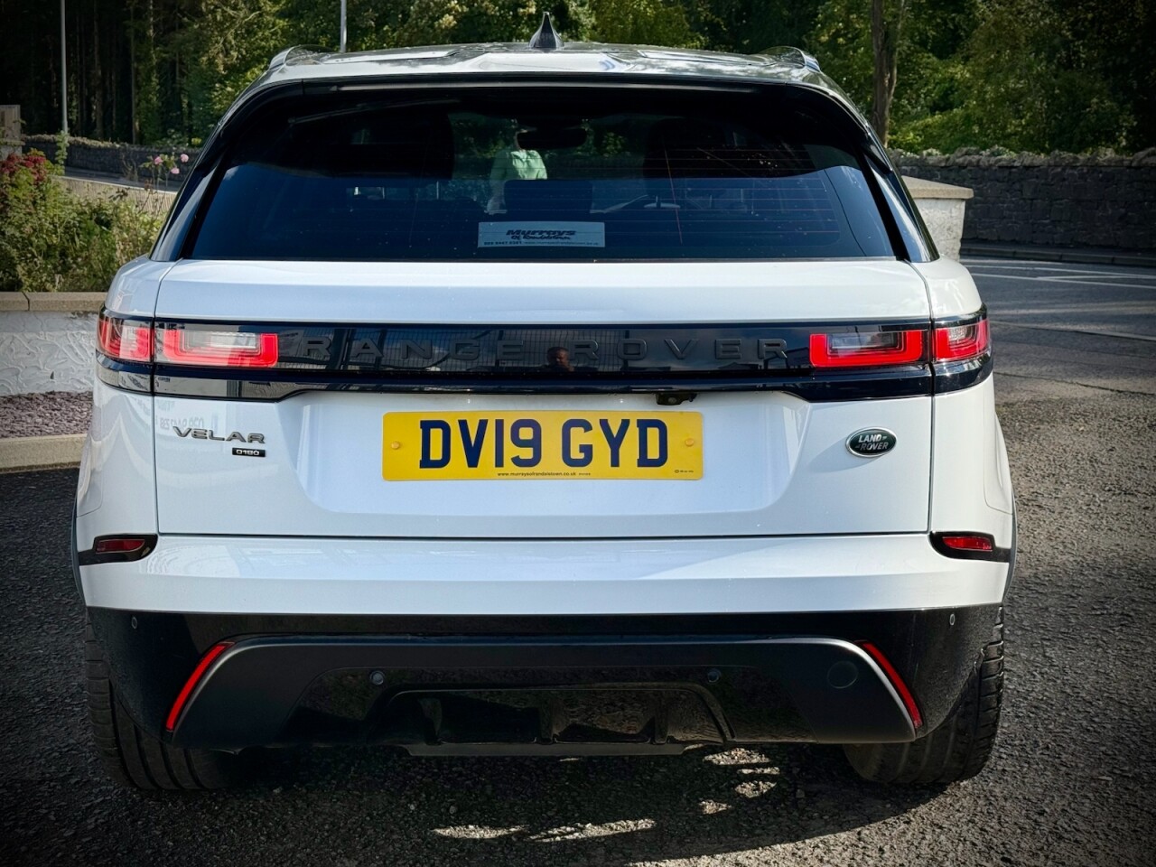 2019 LAND ROVER RANGE ROVER VELAR 2.0 D180 R-Dynamic SUV 5dr Diesel Auto 4WD Euro 6 (s/s) (180 ps) - vehicle photo 6 for sale on PureCar