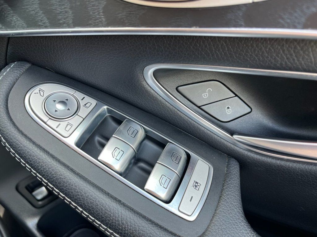 2017 MERCEDES GLC 2.1 GLC220d AMG Line (Premium Plus) SUV 5dr Diesel G-Tronic 4MATIC Euro 6 ( - vehicle photo 16 for sale on PureCar