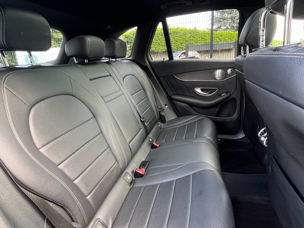 2017 MERCEDES GLC 2.1 GLC220d AMG Line (Premium Plus) SUV 5dr Diesel G-Tronic 4MATIC Euro 6 ( - vehicle photo 30 for sale on PureCar