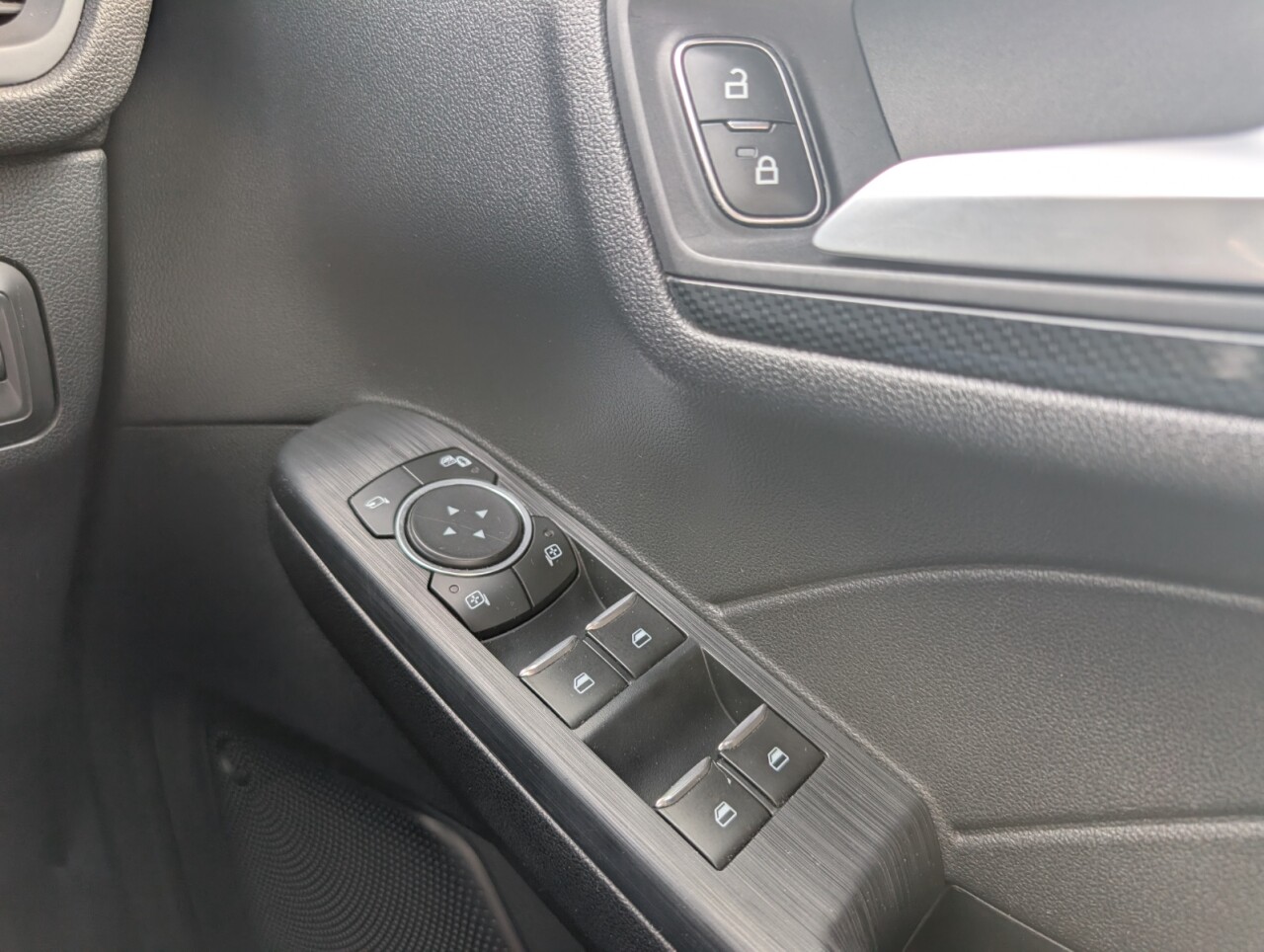 2021 FORD KUGA 1.5 EcoBlue ST-Line SUV 5dr Diesel Auto Euro 6 (s/s) (120 ps) - vehicle photo 18 for sale on PureCar