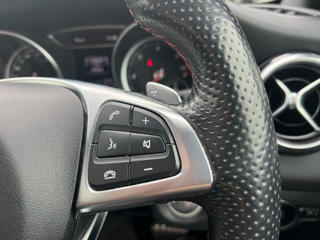 2018 MERCEDES GLA 2.1 GLA220d AMG Line SUV 5dr Diesel 7G-DCT 4MATIC Euro 6 (s/s) (177 ps) - vehicle photo 12 for sale on PureCar