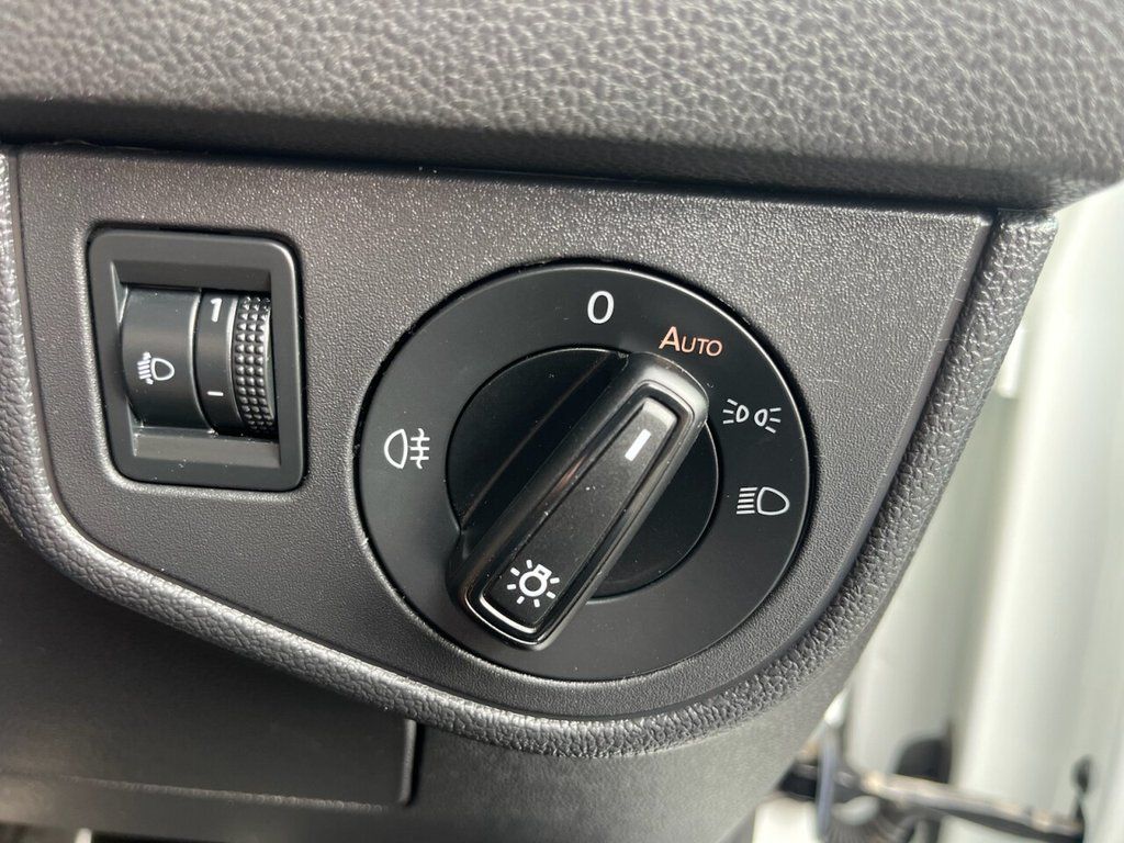 2023 VOLKSWAGEN POLO 1.0 EVO Life Hatchback 5dr Petrol Manual Euro 6 (s/s) (80 ps) - vehicle photo 18 for sale on PureCar