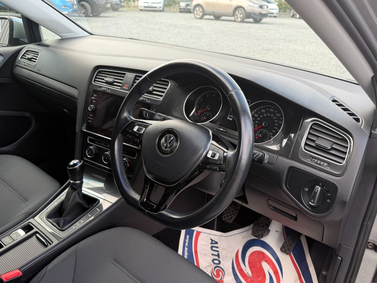 2018 VOLKSWAGEN GOLF 1.5 TSI EVO SE Nav Hatchback 5dr Petrol Manual Euro 6 (s/s) (130 ps) - vehicle photo 9 for sale on PureCar