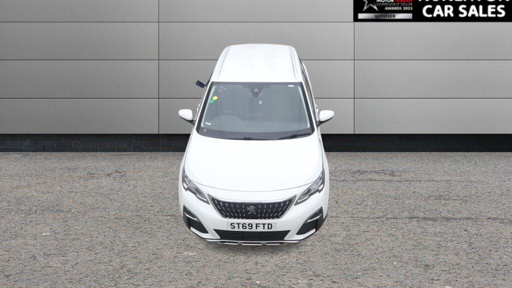 2019 Peugeot 3008 — image 6
