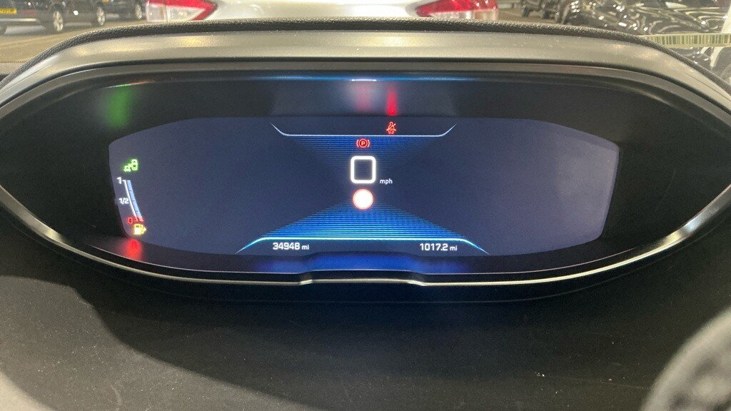 2019 Peugeot 3008 — image 10
