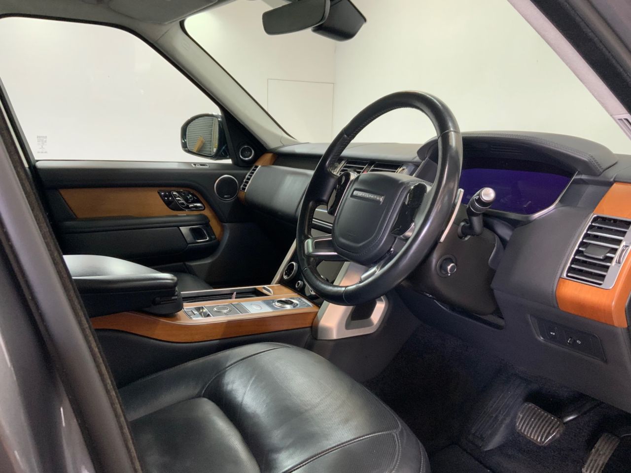 2018 LAND ROVER RANGE ROVER 4.4 SD V8 Autobiography SUV 5dr Diesel Auto 4WD Euro 6 (s/s) (339 ps) - vehicle photo 14 for sale on PureCar