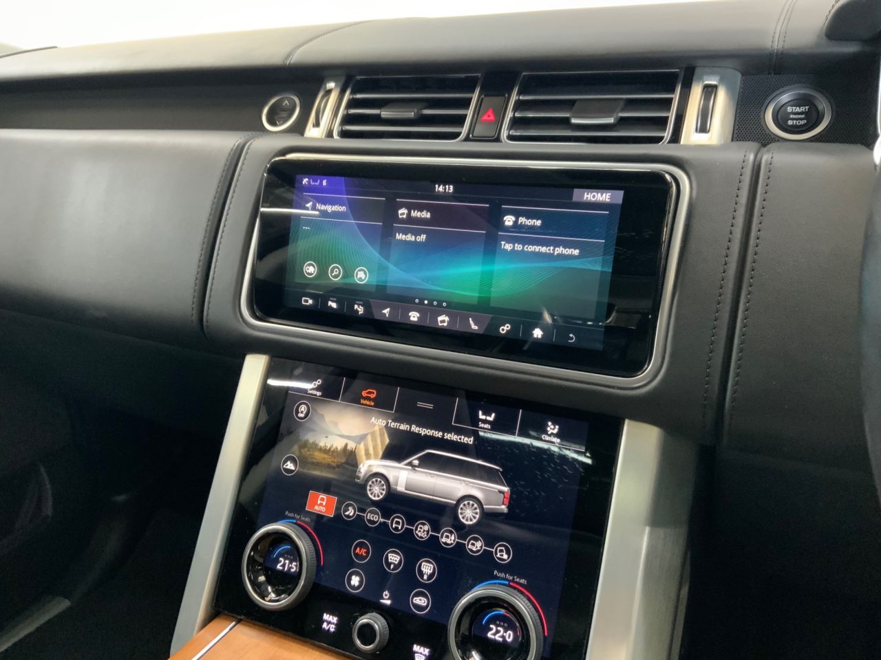 2018 LAND ROVER RANGE ROVER 4.4 SD V8 Autobiography SUV 5dr Diesel Auto 4WD Euro 6 (s/s) (339 ps) - vehicle photo 19 for sale on PureCar