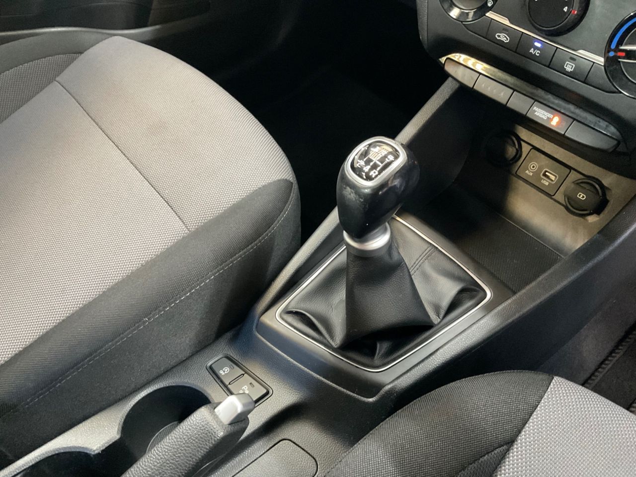 2020 HYUNDAI I20 1.2 SE Launch Edition Hatchback 5dr Petrol Manual Euro 6 (s/s) (84 ps) - vehicle photo 22 for sale on PureCar