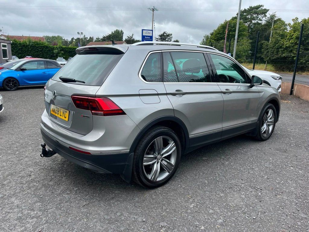 2019 VOLKSWAGEN TIGUAN 2.0 TDI SEL SUV 5dr Diesel DSG 4Motion Euro 6 (s/s) (190 ps) - vehicle photo 8 for sale on PureCar