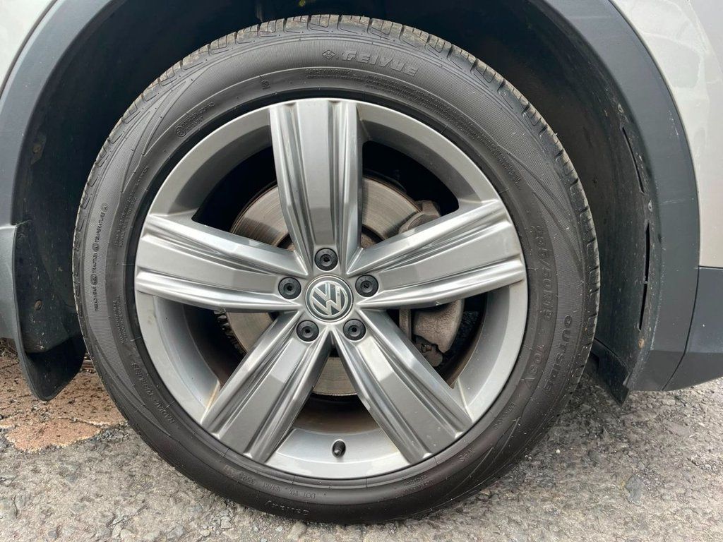 2019 VOLKSWAGEN TIGUAN 2.0 TDI SEL SUV 5dr Diesel DSG 4Motion Euro 6 (s/s) (190 ps) - vehicle photo 12 for sale on PureCar